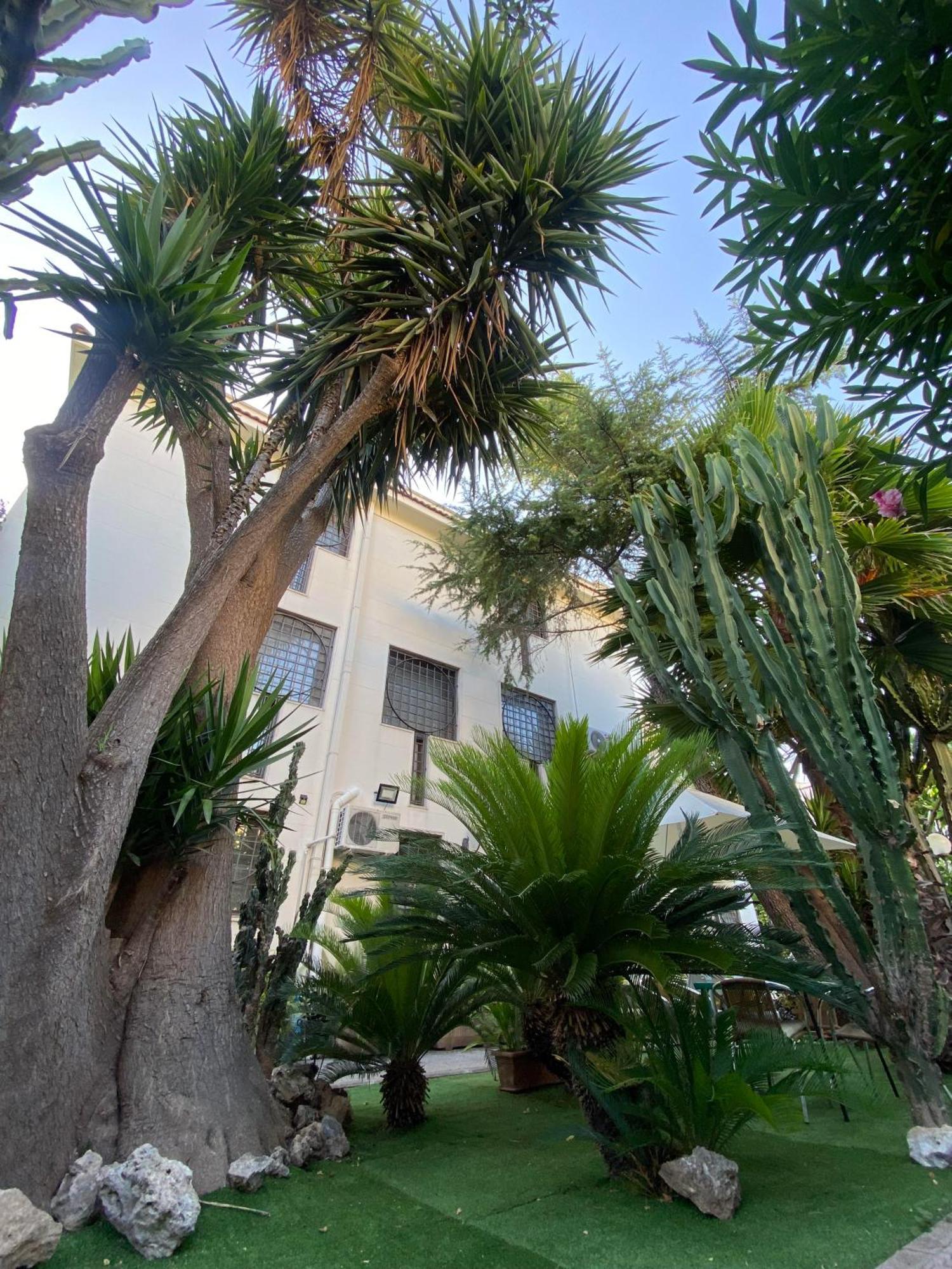 Villa Luigi XVI Taranto Eksteriør bilde