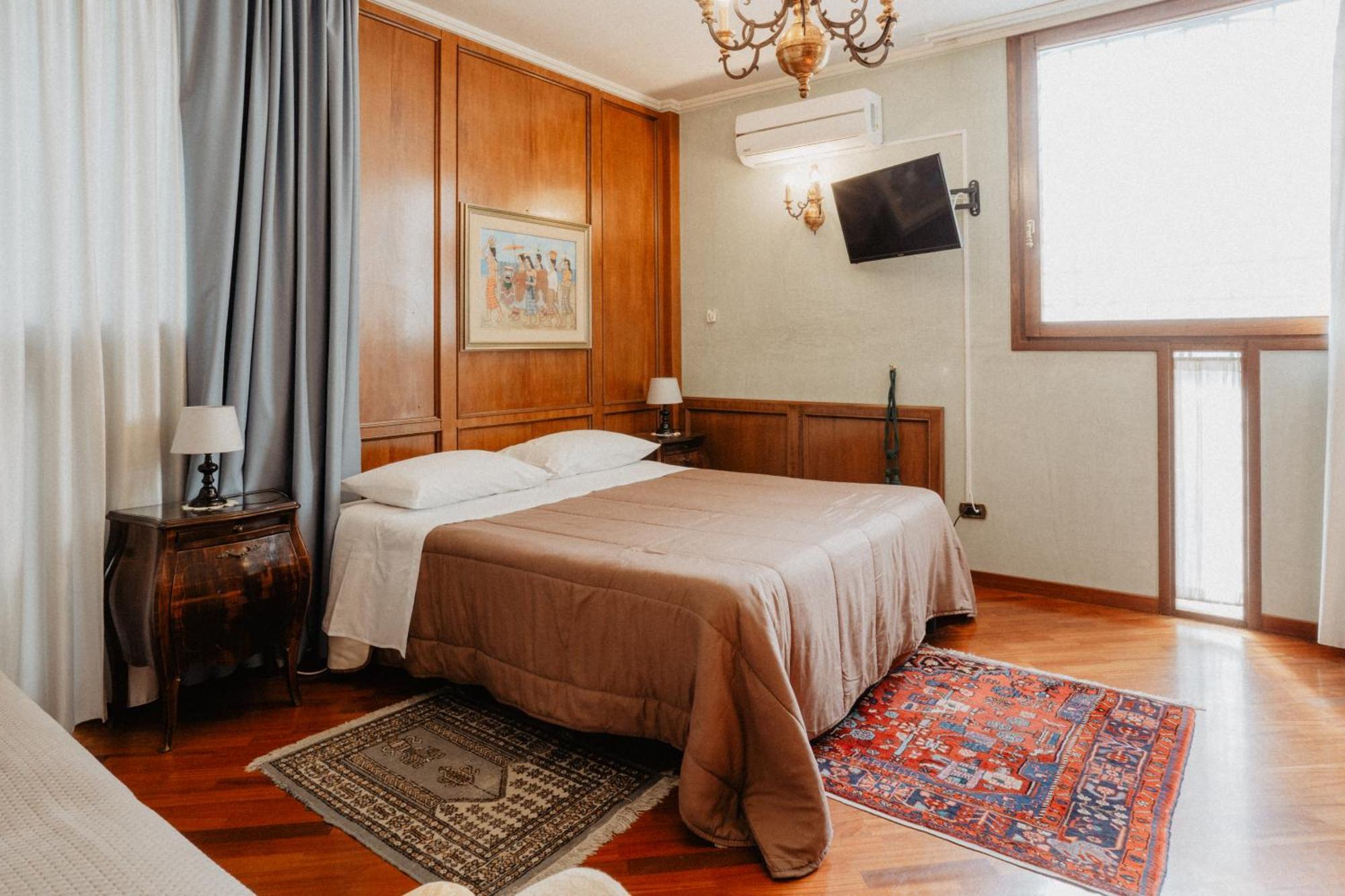 Villa Luigi XVI Taranto Eksteriør bilde